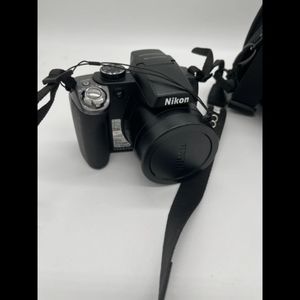 Nikon P80 Camera